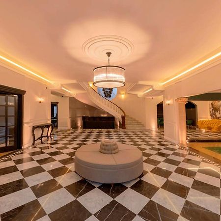 Hotel Mansion E Borbon Леон Екстериор снимка
