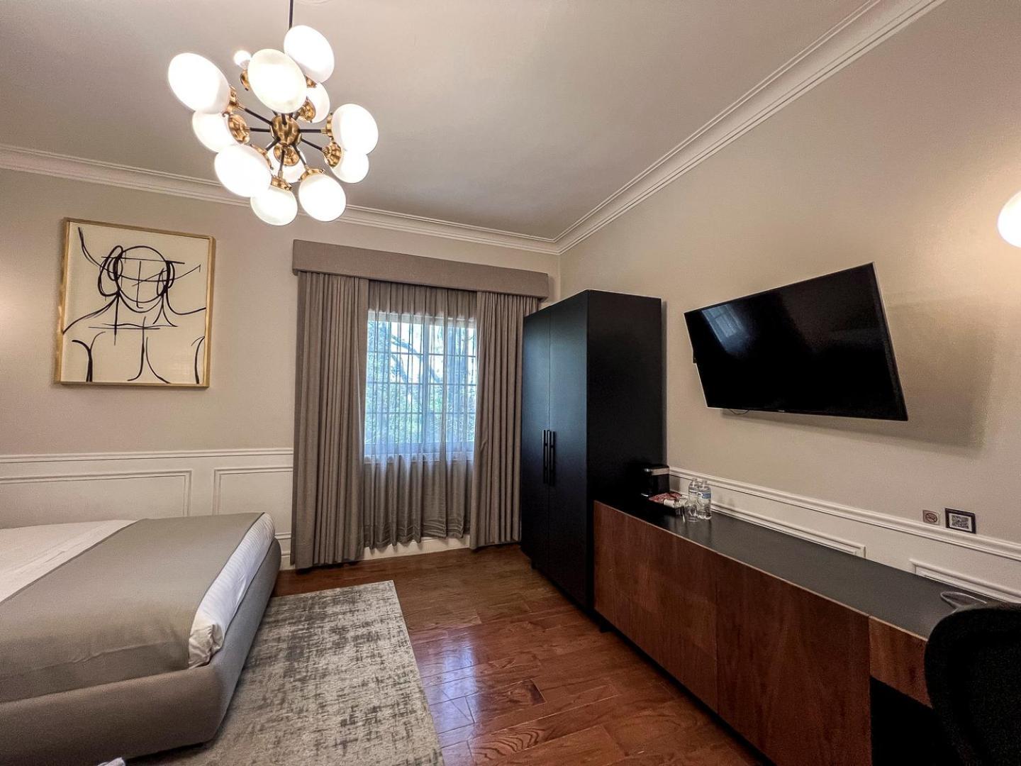 Hotel Mansion E Borbon Леон Екстериор снимка
